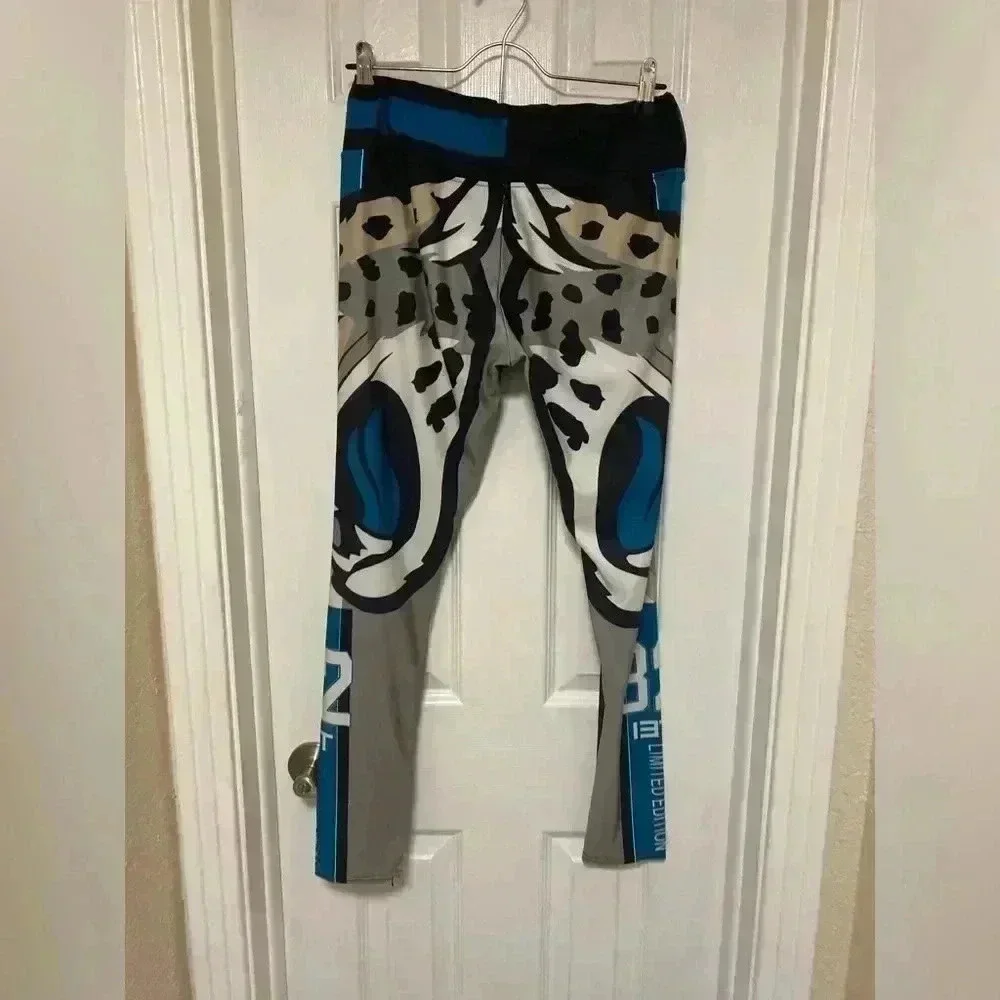 🐆🔥Jaguars women’s leggings size XL🐆🔥